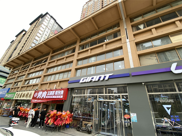 兴地商业广场 (2).jpg